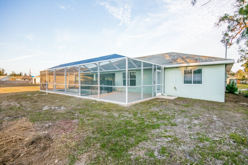 2,410/Mo, 808 SW 14th Ave Cape Coral, FL 33991 Rear Viewlarge View 2