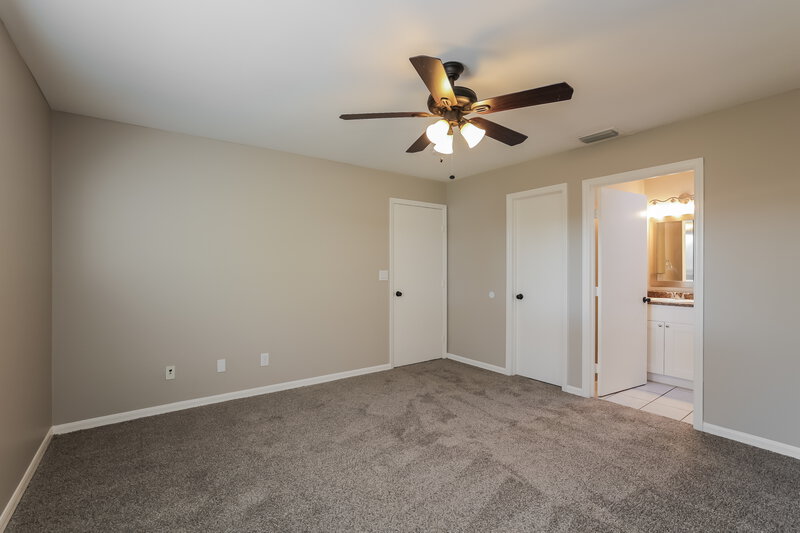 1,710/Mo, 28 SW 13th St Cape Coral, FL 33991 Main Bedroom View