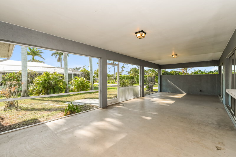 2,060/Mo, 918 SW 19th Ln Cape Coral, FL 33991 Sun Room View