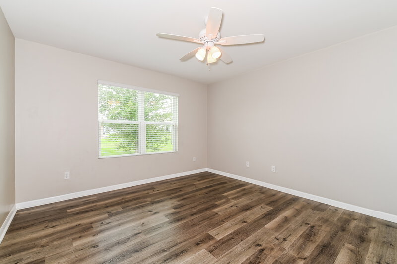 1,600/Mo, 31 NE 9th Pl Cape Coral, FL 33909 Main Bedroom View