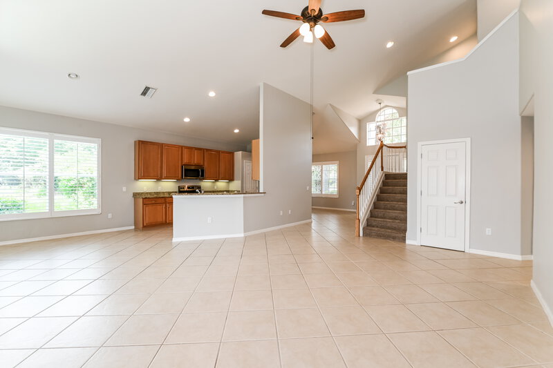 2,765/Mo, 11861 BRAMBLE CT Naples, FL 34120 Living Room View 2