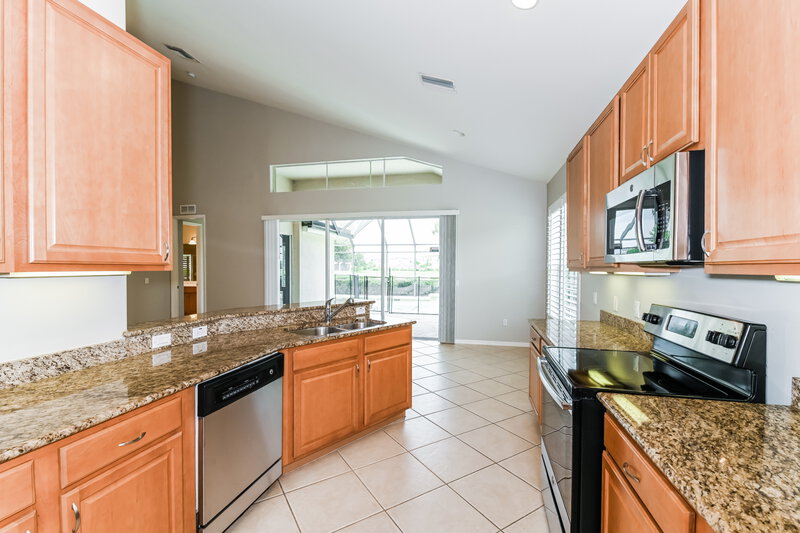 2,765/Mo, 11861 BRAMBLE CT Naples, FL 34120 Kitchen View 2