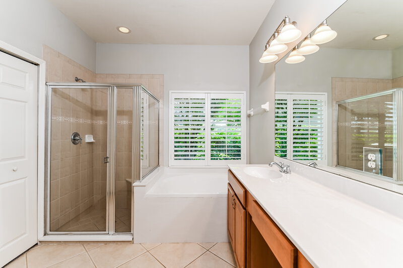 2,765/Mo, 11861 BRAMBLE CT Naples, FL 34120 Main Bathroom View
