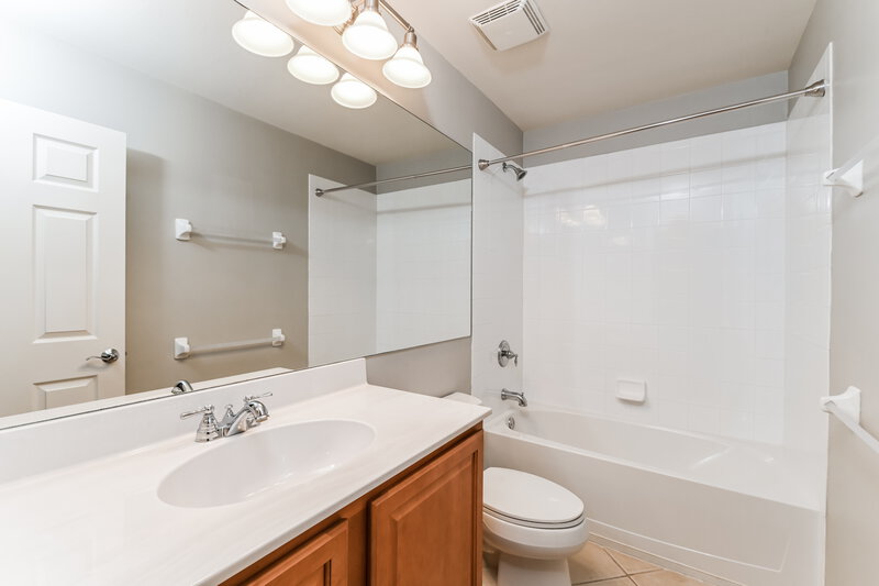 2,765/Mo, 11861 BRAMBLE CT Naples, FL 34120 Bathroom View 2