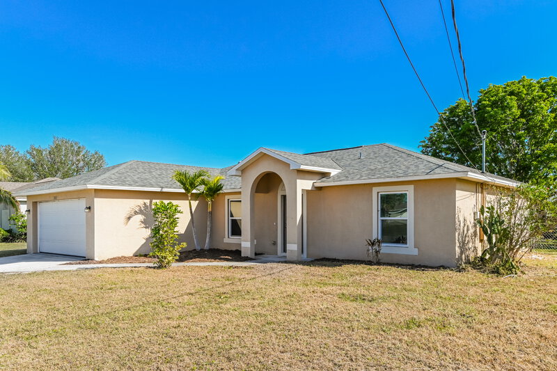 1,660/Mo, 3213 SE Santa Barbara Pl Cape Coral, FL 33904 Misc View