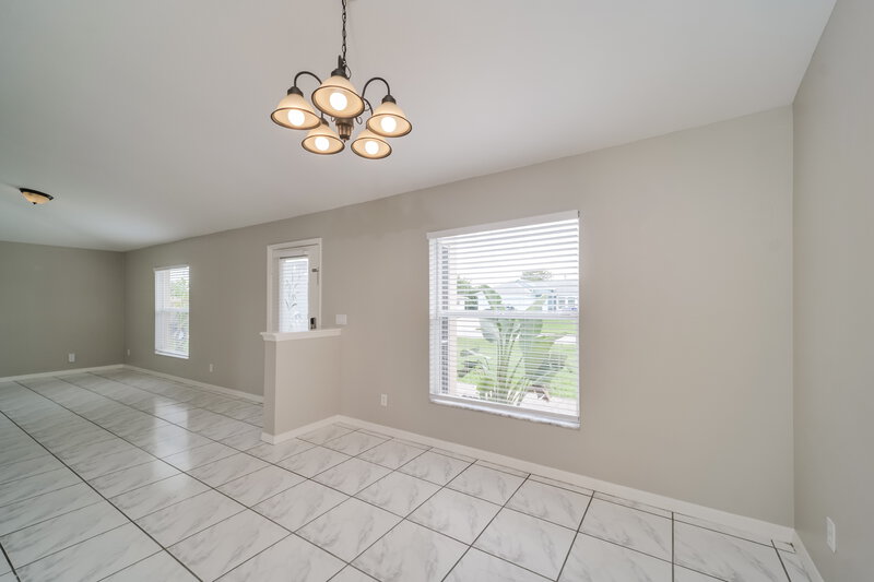 2,055/Mo, 18 NE 17th Ave Cape Coral, FL 33909 Dining Room View