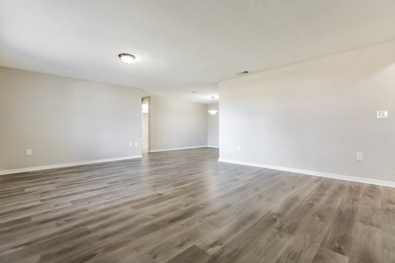 2,835/Mo, 3044 LOCKWOOD LAKE CIR Sarasota, FL 34234 Living Room View 2