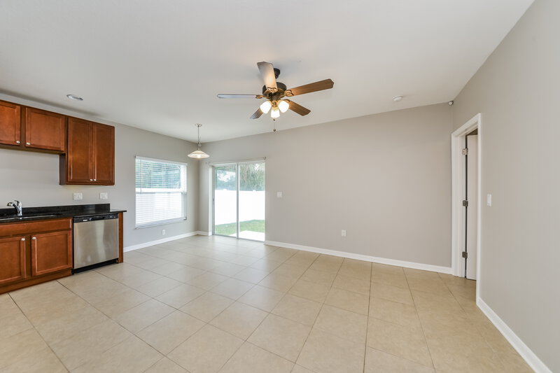 2,030/Mo, 3309 13TH St E Ellenton, FL 34222 Living Room View