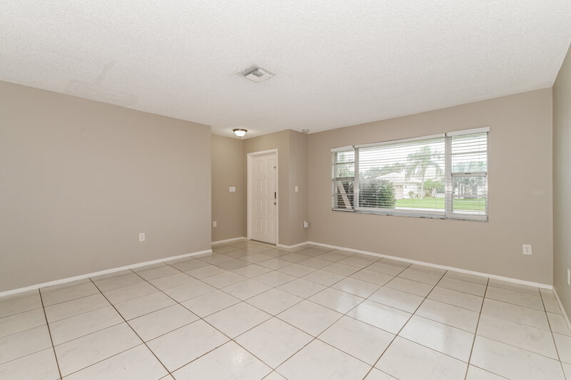 1,635/Mo, 1414 SE 19th Ter Cape Coral, FL 33990 Living Room View 2