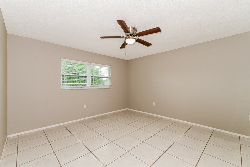 1,635/Mo, 1414 SE 19th Ter Cape Coral, FL 33990 Main Bedroom View