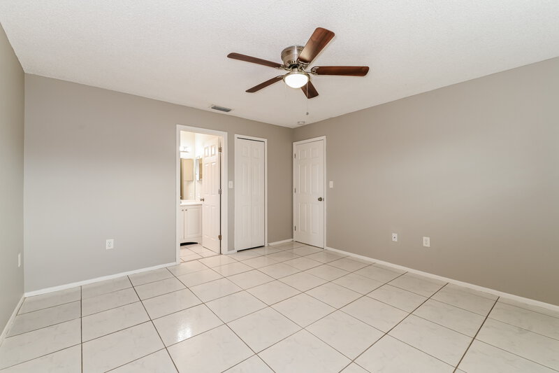 1,635/Mo, 1414 SE 19th Ter Cape Coral, FL 33990 Main Bedroom View 2