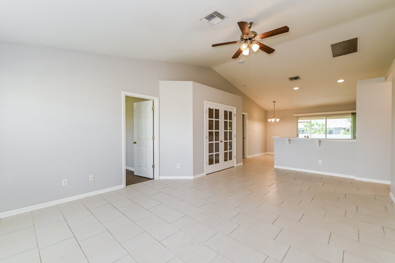 1,880/Mo, 130 SE 2nd Pl Cape Coral, FL 33990 Misc View 3