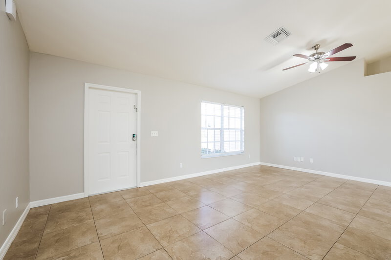 1,835/Mo, 1718 SW 12th Ter Cape Coral, FL 33991 Living Room View