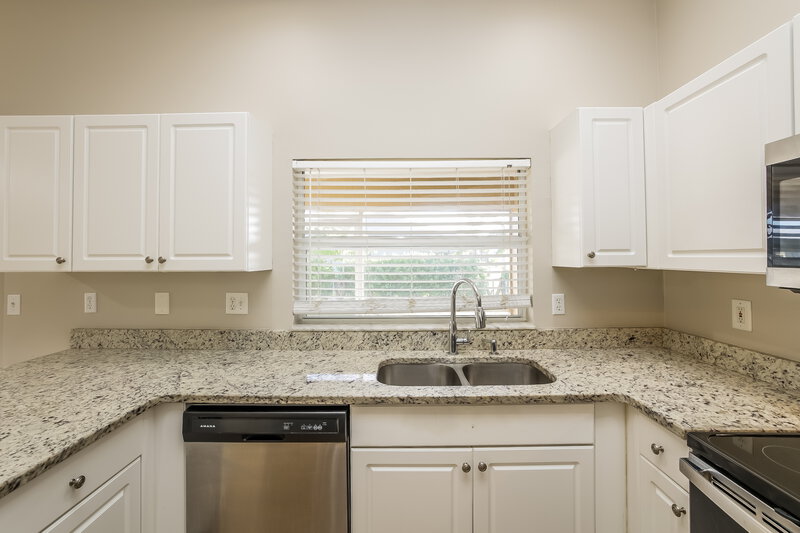 1,835/Mo, 1718 SW 12th Ter Cape Coral, FL 33991 Kitchen View 2