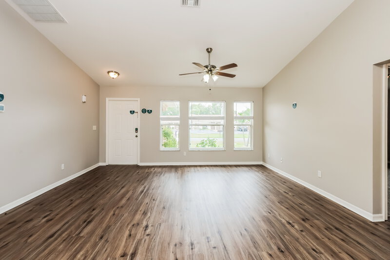 1,850/Mo, 3412 SW Santa Barbara Pl Cape Coral, FL 33914 Living Room View 2