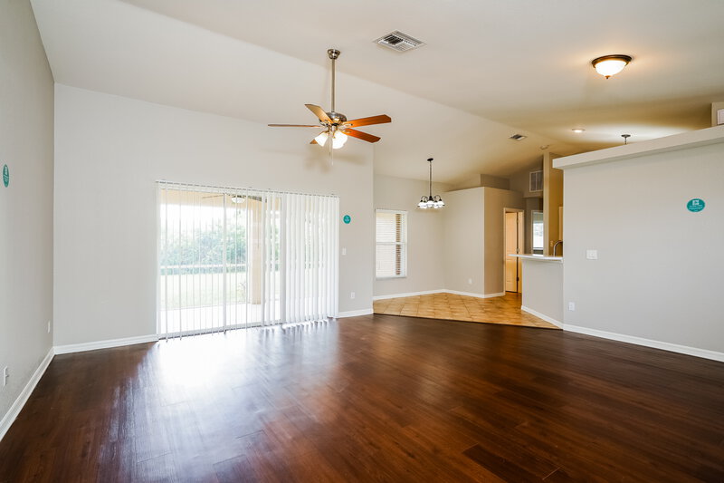 2,220/Mo, 3729 SW 1st Pl Cape Coral, FL 33914 Living Room View