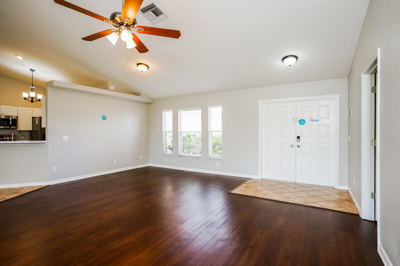 2,220/Mo, 3729 SW 1st Pl Cape Coral, FL 33914 Living Room View 3