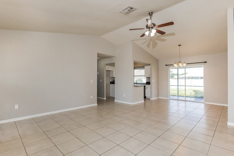 1,655/Mo, 4400 SW 6th Ave Cape Coral, FL 33914 Living Room View
