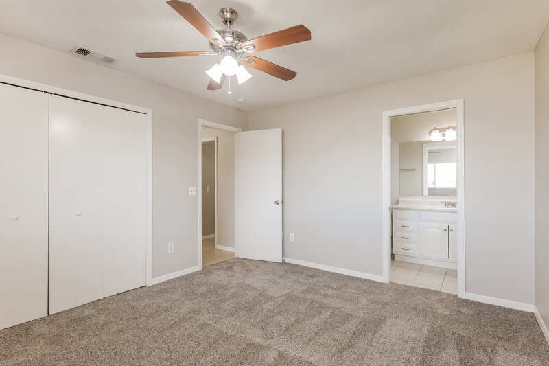 1,655/Mo, 4400 SW 6th Ave Cape Coral, FL 33914 Main Bedroom View 2