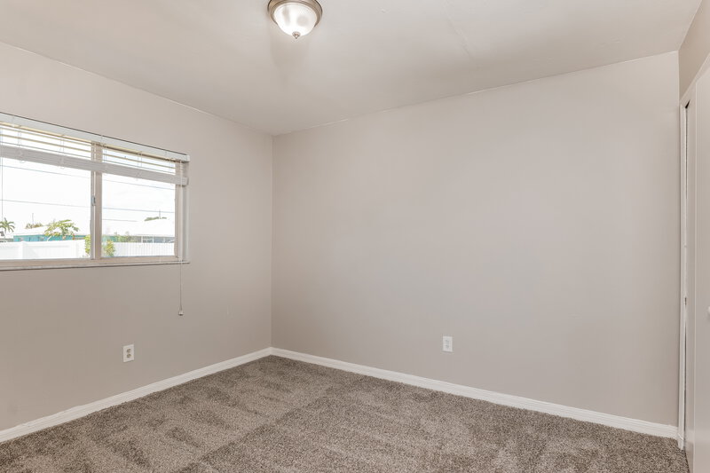 1,655/Mo, 4400 SW 6th Ave Cape Coral, FL 33914 Bedroom View 2