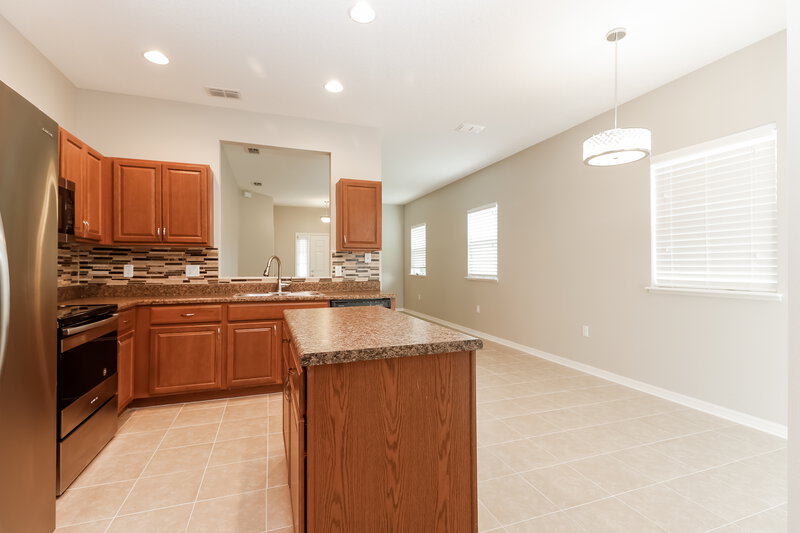 2,250/Mo, 3308 98th St E Palmetto, FL 34221 Kitchen View 3