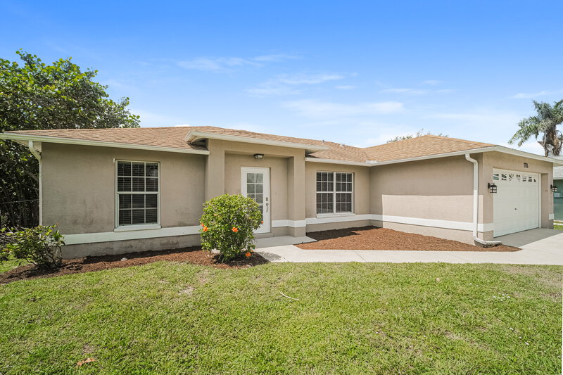 1,880/Mo, 1726 SW 22nd St Cape Coral, FL 33991 Front View