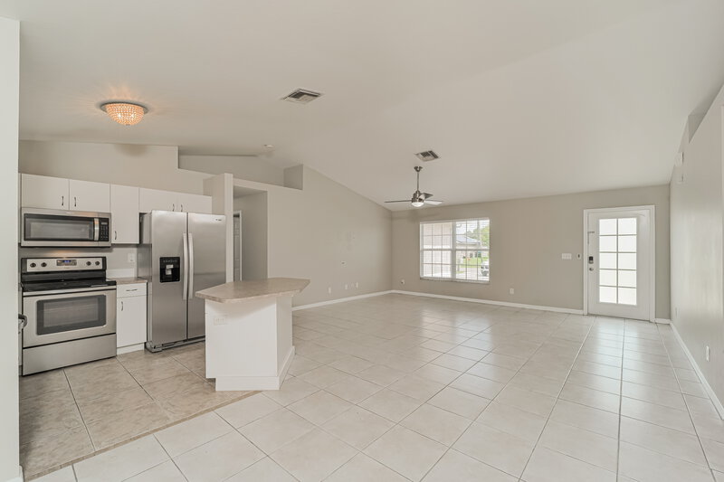 1,880/Mo, 1726 SW 22nd St Cape Coral, FL 33991 Living Room View