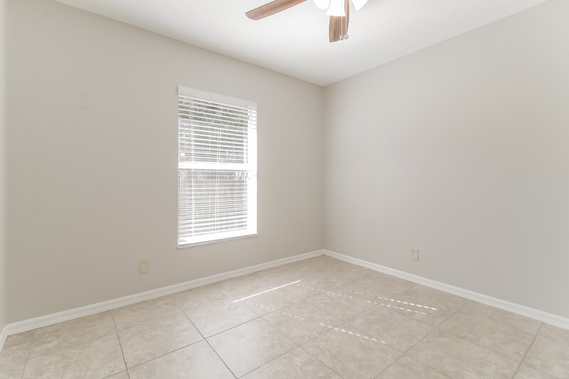 2,430/Mo, 1018 SW 9th Ct Cape Coral, FL 33991 Bedroom View 3