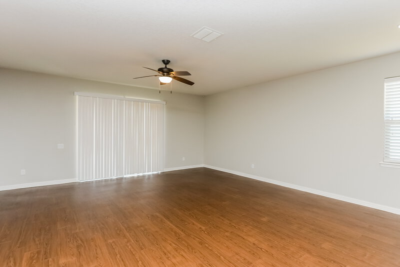 2,605/Mo, 5415 105th Ter E Parrish, FL 34219 Living Room View 2