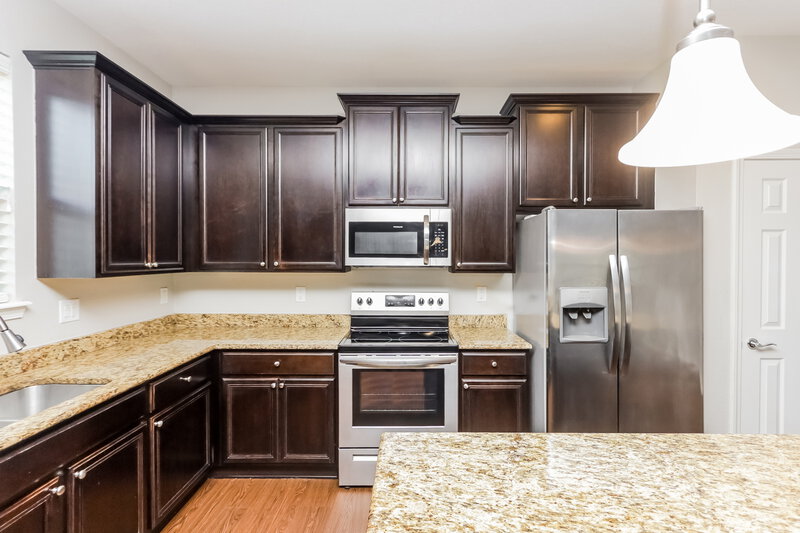 2,605/Mo, 5415 105th Ter E Parrish, FL 34219 Kitchen View 2