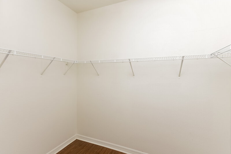 2,605/Mo, 5415 105th Ter E Parrish, FL 34219 Walk In Closet View