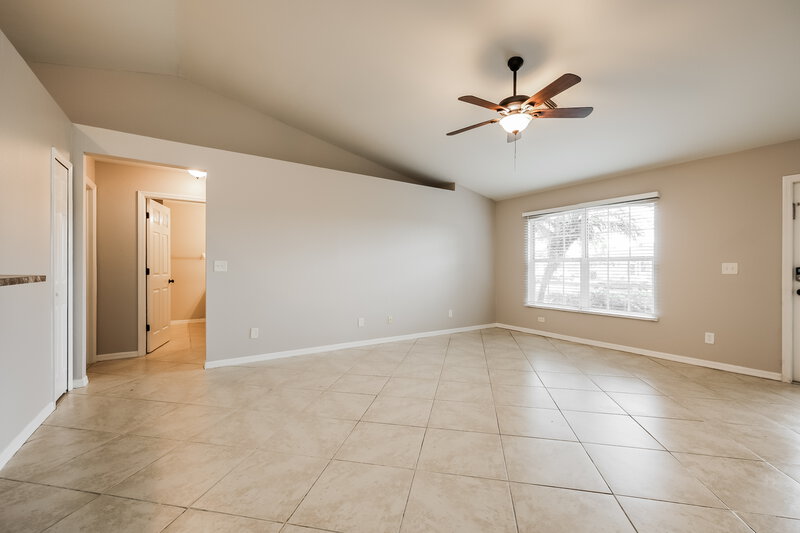 0/Mo, 719 Rue Labeau Cir Fort Myers, FL 33913 Living Room View 2