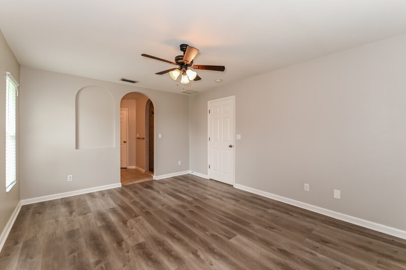 1,750/Mo, 117 SW 22nd Ter Cape Coral, FL 33991 Main Bedroom View 2