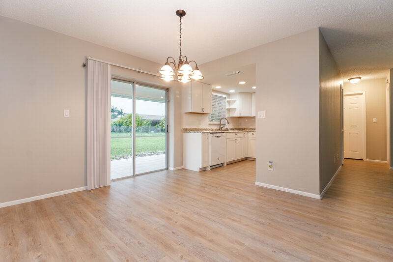 1,510/Mo, 1213 SE 17th Ter Cape Coral, FL 33990 Dining Room View