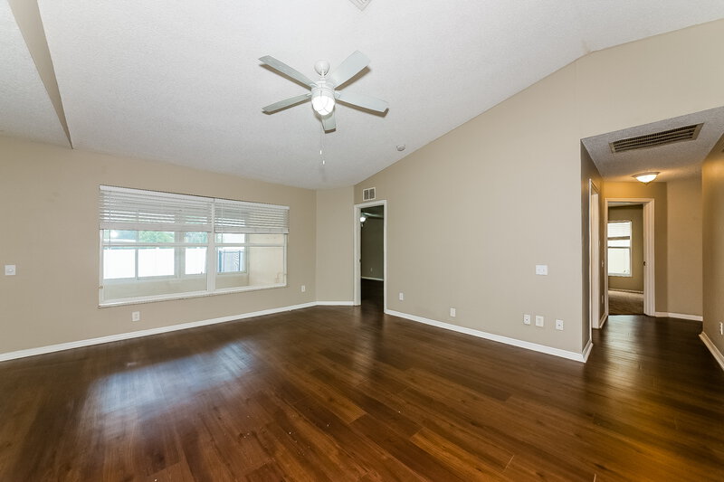 2,695/Mo, 301 112 St E Bradenton, FL 34212 Living Room View
