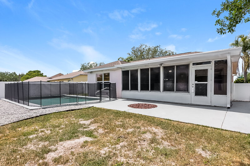 2,695/Mo, 301 112 St E Bradenton, FL 34212 Rear View