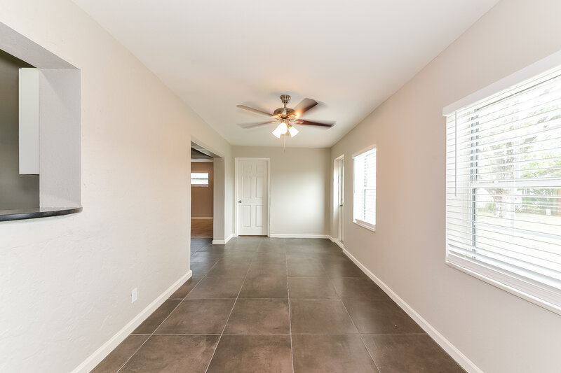 2,525/Mo, 1669 Georgetowne Boulevard Sarasota, FL 34232 Main Bedroom View