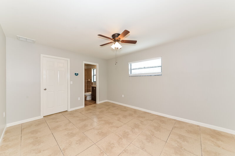 2,525/Mo, 1669 Georgetowne Boulevard Sarasota, FL 34232 Bedroom View