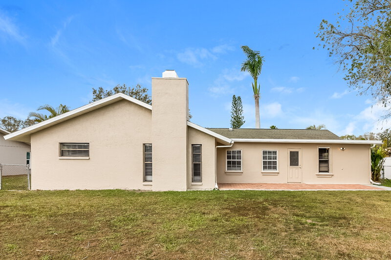 2,525/Mo, 1669 Georgetowne Boulevard Sarasota, FL 34232 Rear View