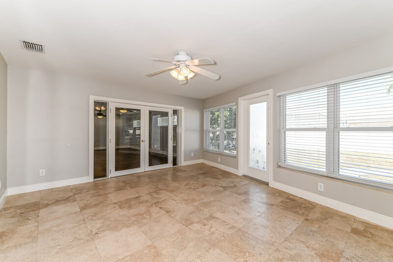 2,425/Mo, 2228 Treehaven Circle Fort Myers, FL 33907 Sun Room View