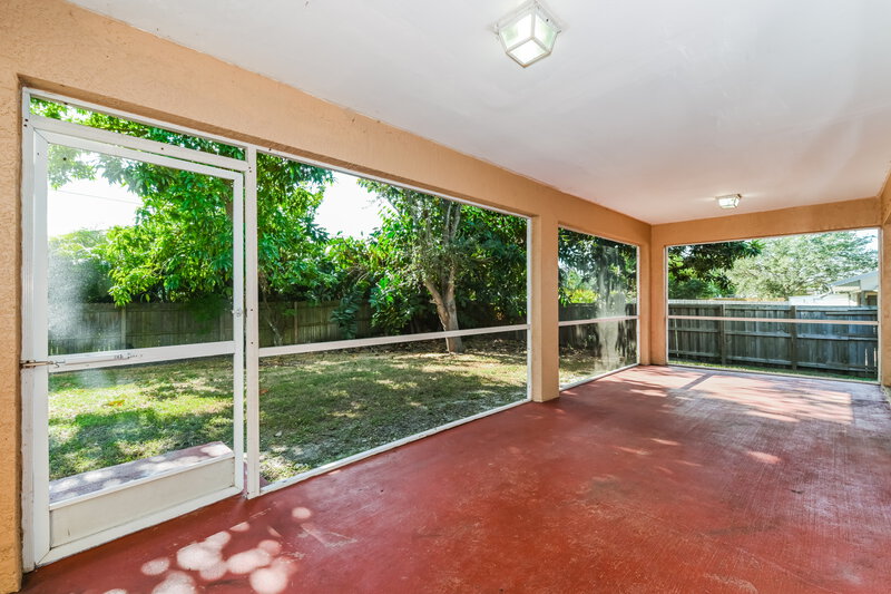 1,730/Mo, 1144 SW 6th Ter Cape Coral, FL 33991 Sun Room View
