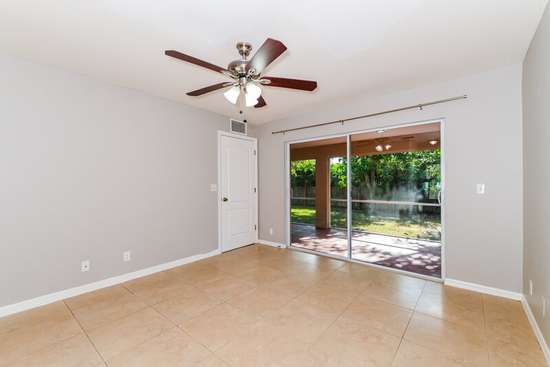 1,730/Mo, 1144 SW 6th Ter Cape Coral, FL 33991 Main Bedroom View 2