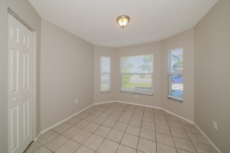 2,310/Mo, 6303 39th Ave W Bradenton, FL 34209 Breakfast Nook View