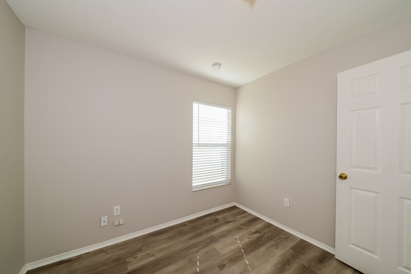 2,310/Mo, 6303 39th Ave W Bradenton, FL 34209 Bedroom View