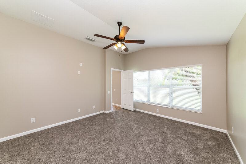 2,060/Mo, 9865 50th Street Cir E Parrish, FL 34219 Main Bedroom View 2