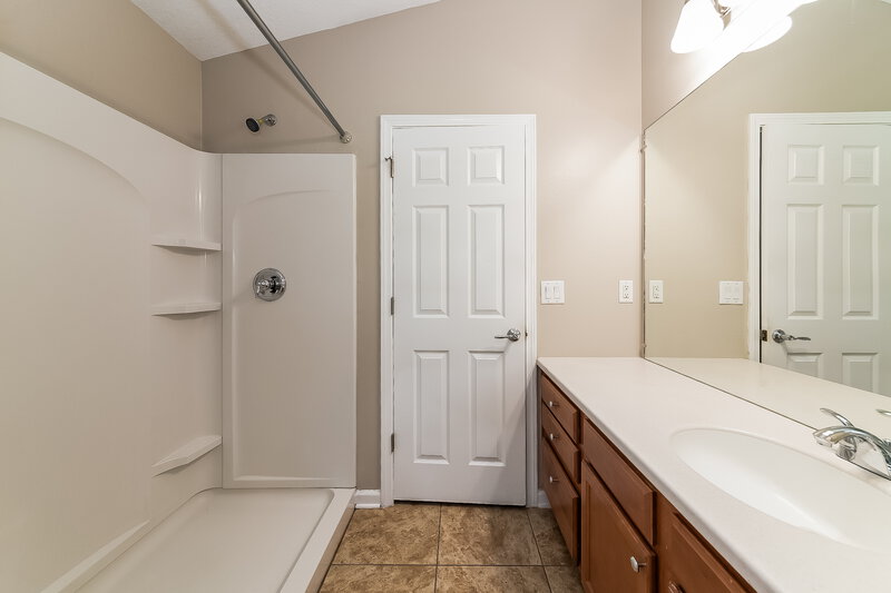 2,060/Mo, 9865 50th Street Cir E Parrish, FL 34219 Main Bathroom View
