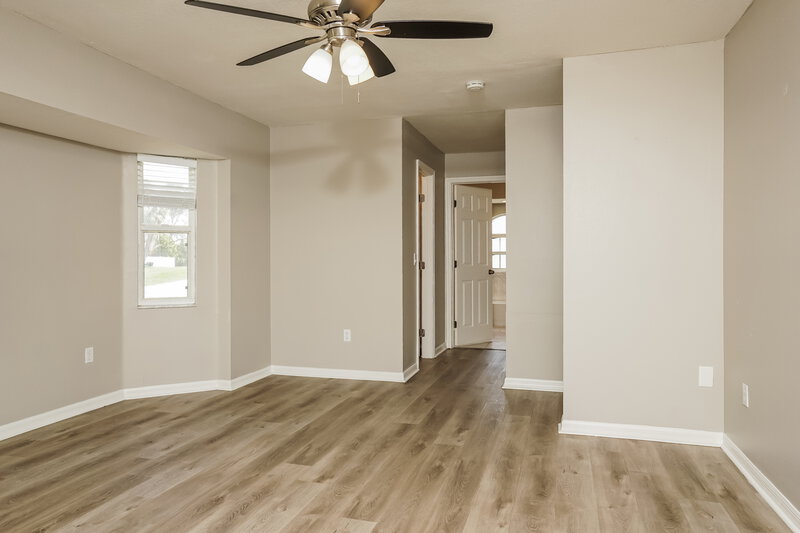 2,465/Mo, 5515 Maccaughey Dr North Port, FL 34287 Main Bedroom View 2