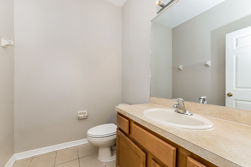 2,440/Mo, 2337 125th Dr E Parrish, FL 34219 Bathroom View 2