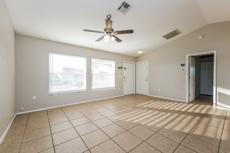 2,490/Mo, 2123 NE 4th Pl Cape Coral, FL 33909 Living Room View