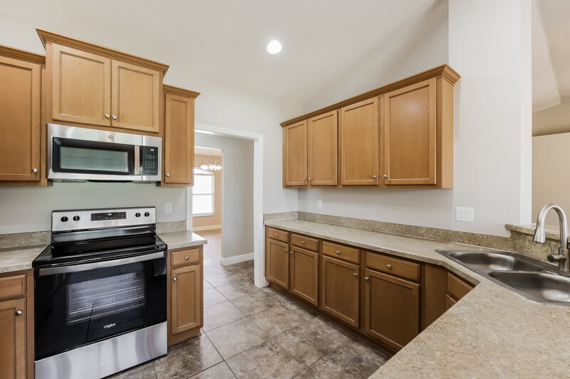 2,660/Mo, 3523 E Gator Circle Cape Coral, FL 33909 Kitchen View
